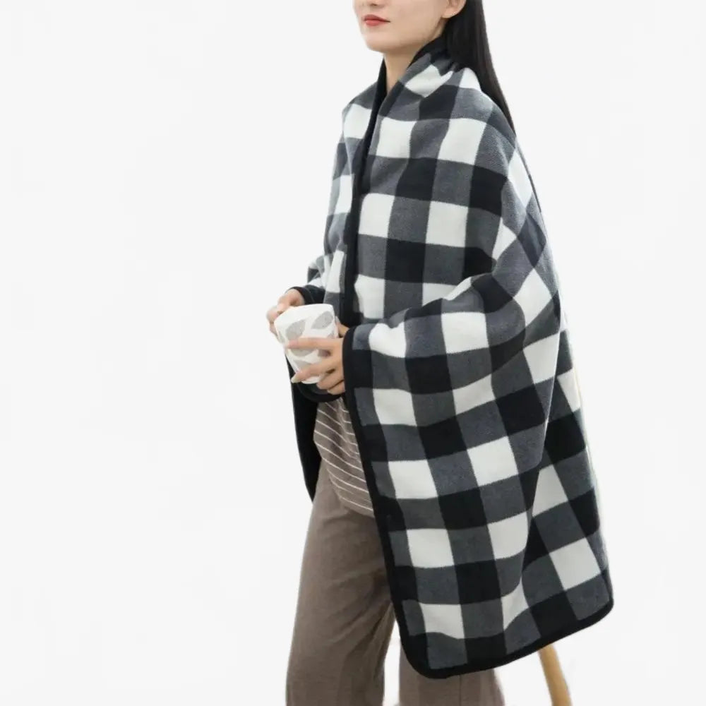 Poncho à carreaux noir élégant pour l’automne-Poncho Passion