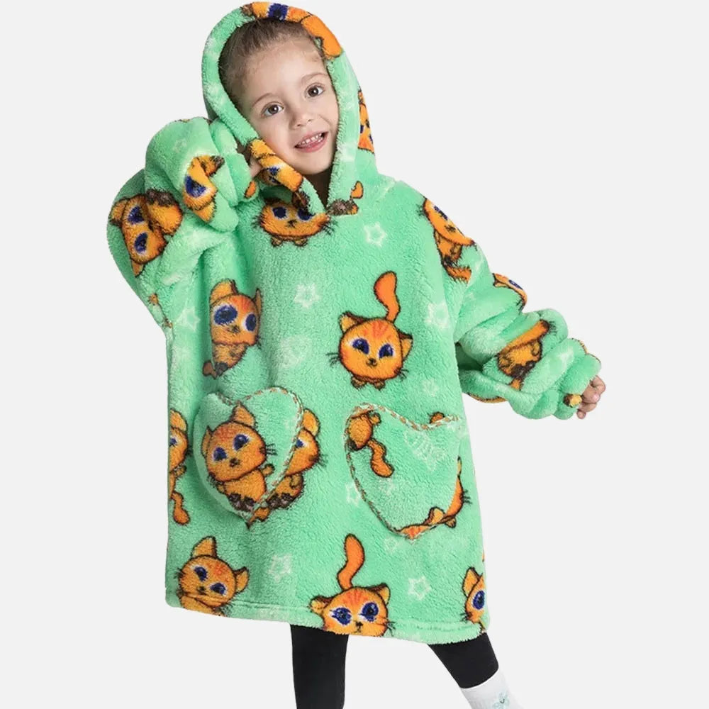 Poncho cosy pour chat roux ambiance chaleureuse-Poncho Passion