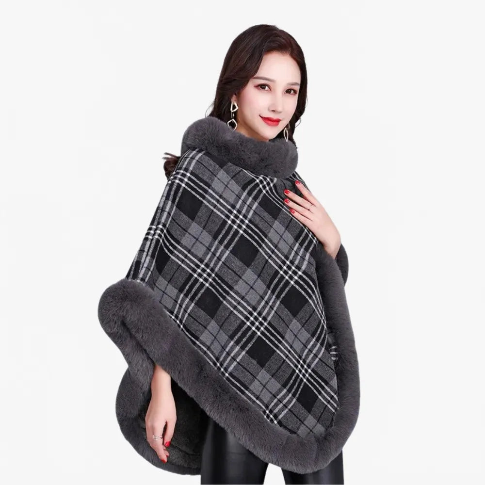 Poncho élégant femme avec détails en fausse fourrure-Poncho Passion