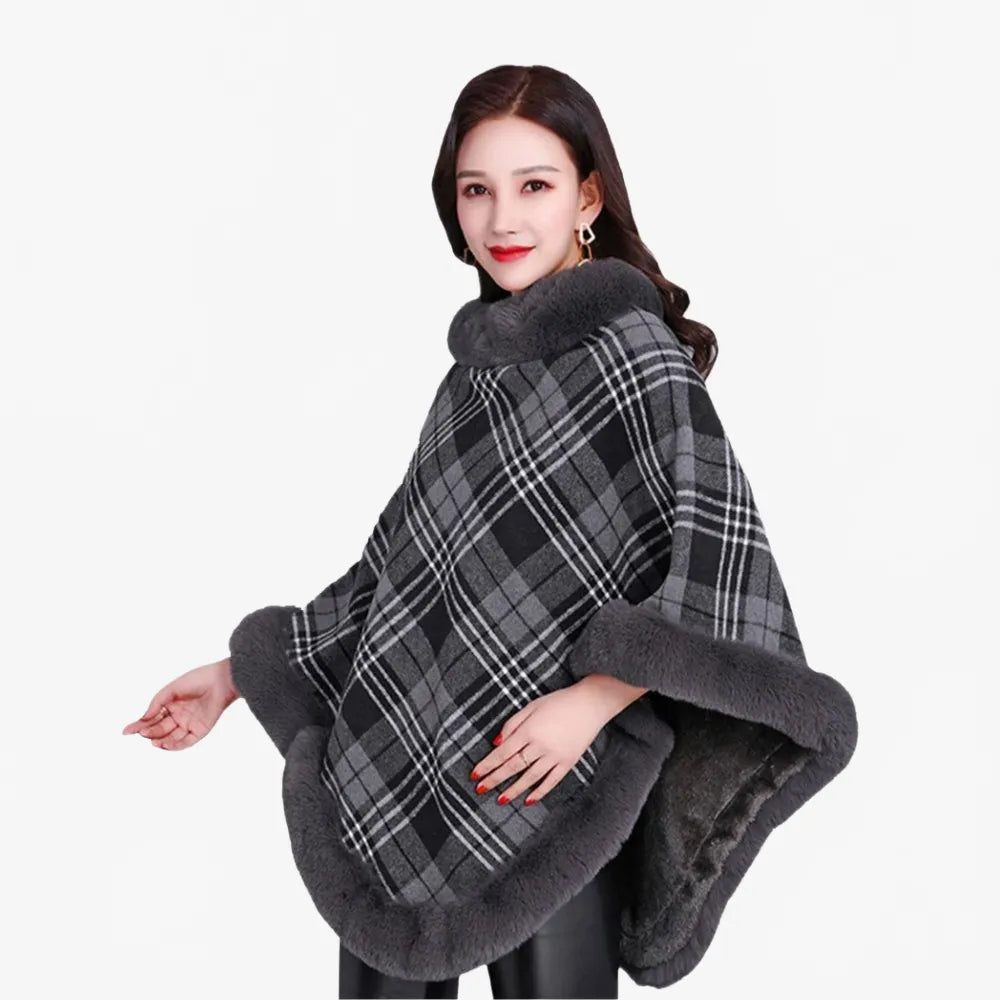 Poncho élégant femme avec détails en fausse fourrure-Poncho Passion