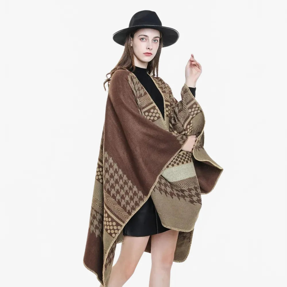 Poncho péruvien tendance pour femme avec motifs élégants-Poncho Passion